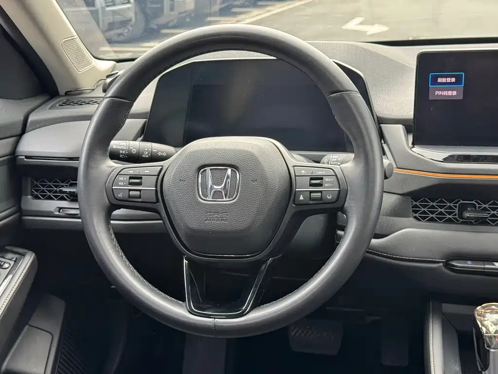 Honda Accord — фото 13