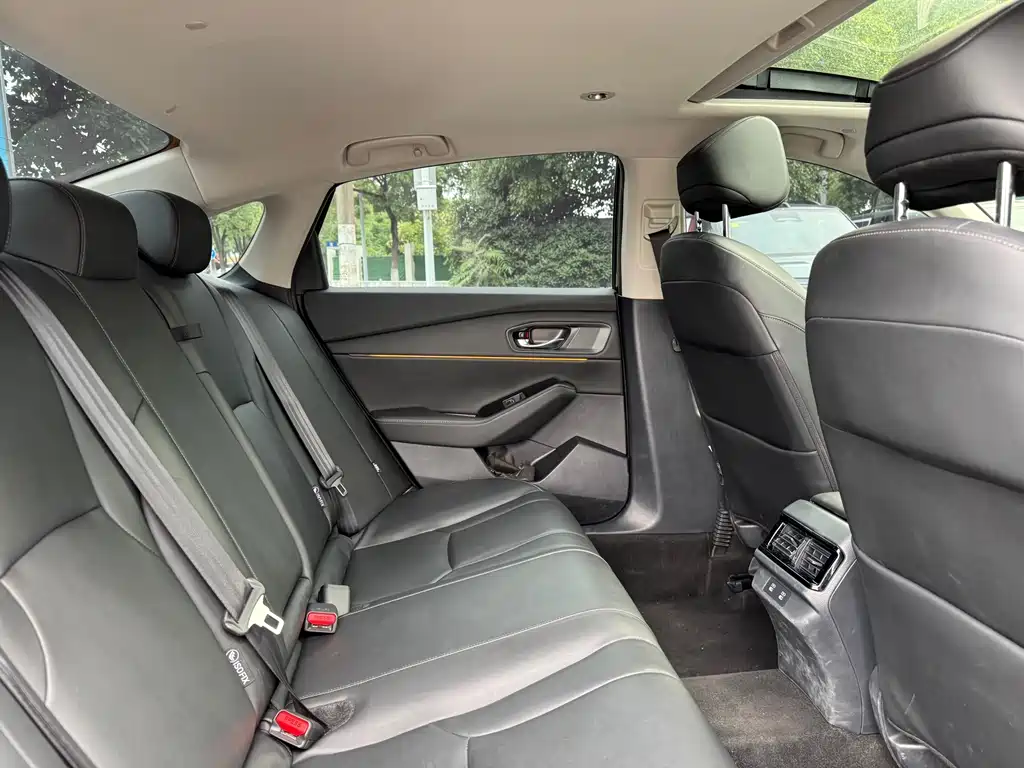 Honda Accord — фото 17