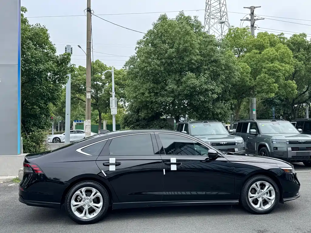 Honda Accord — фото 25