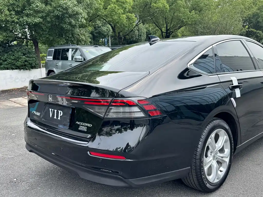 Honda Accord — фото 26