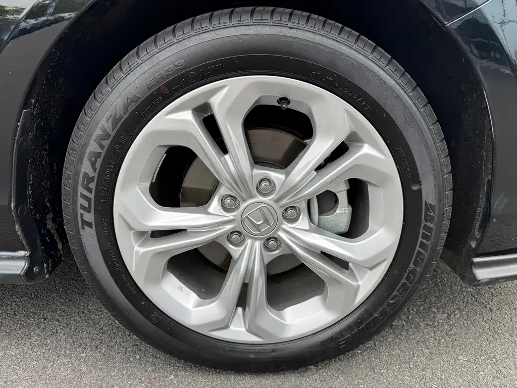 Honda Accord — фото 28