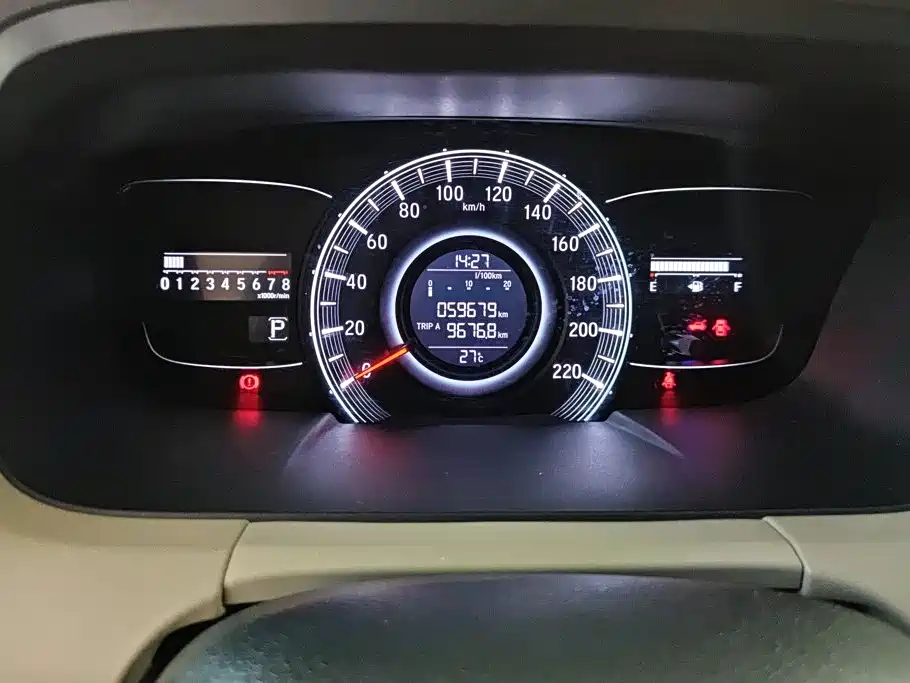 Honda Odyssey — фото 14