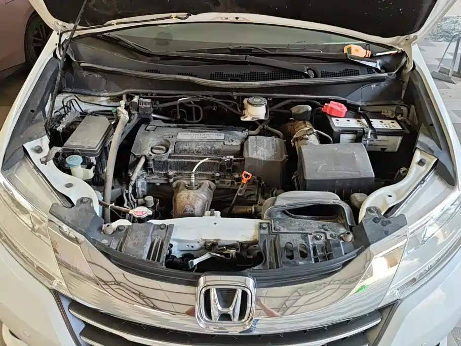 Honda Odyssey — фото 10