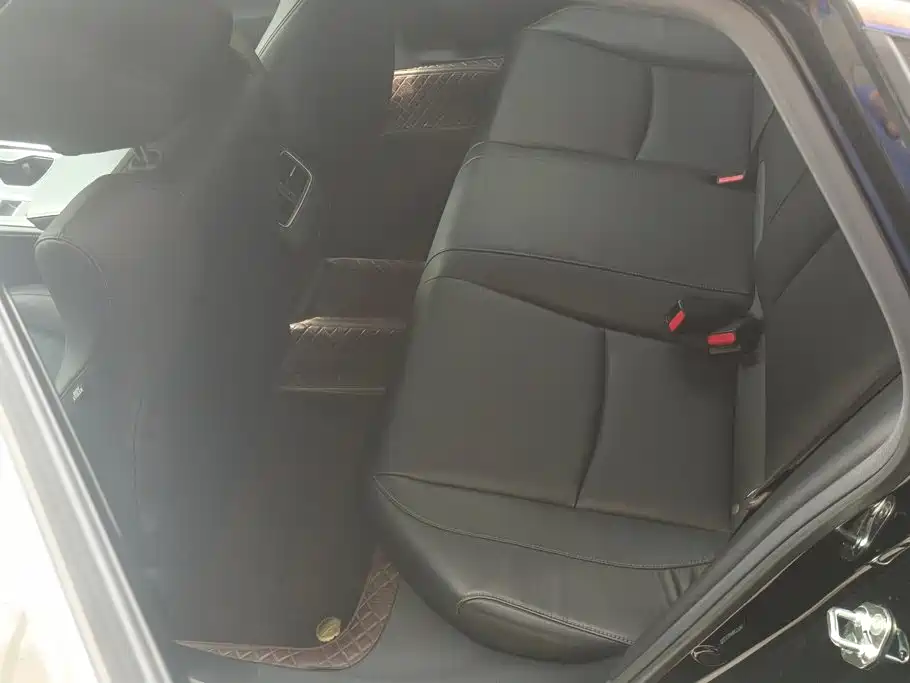 Honda Accord — фото 11