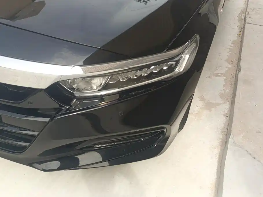 Honda Accord — фото 5