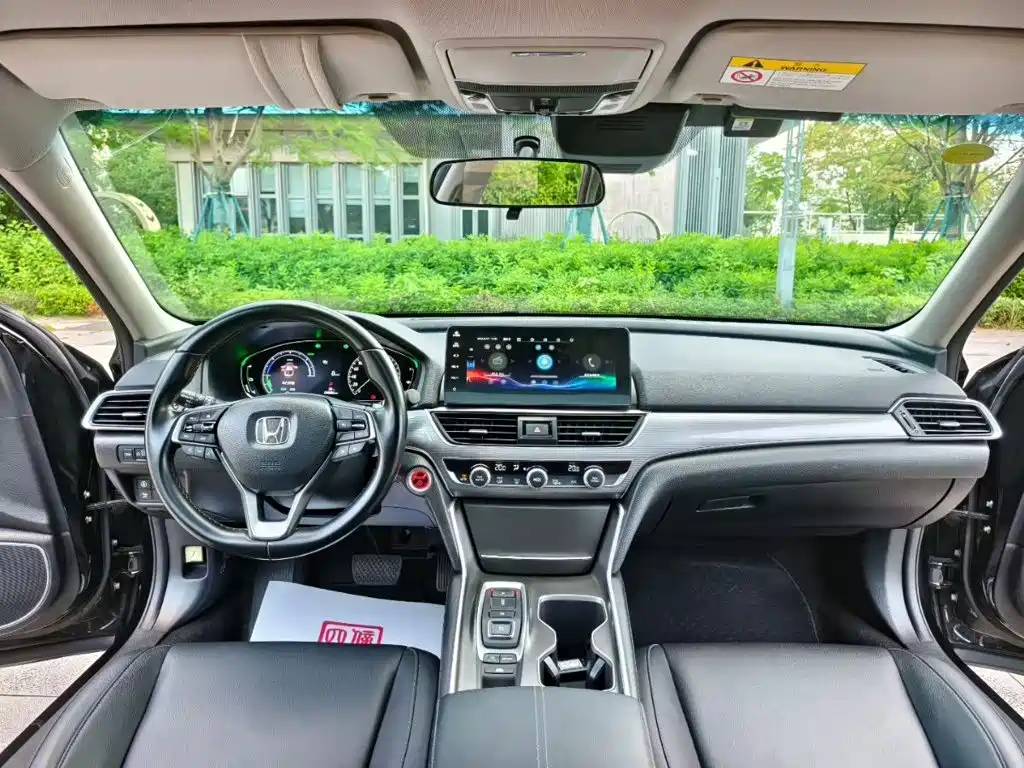 Honda Accord — фото 5
