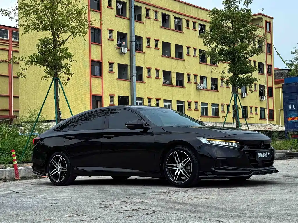 Honda Accord — фото 3