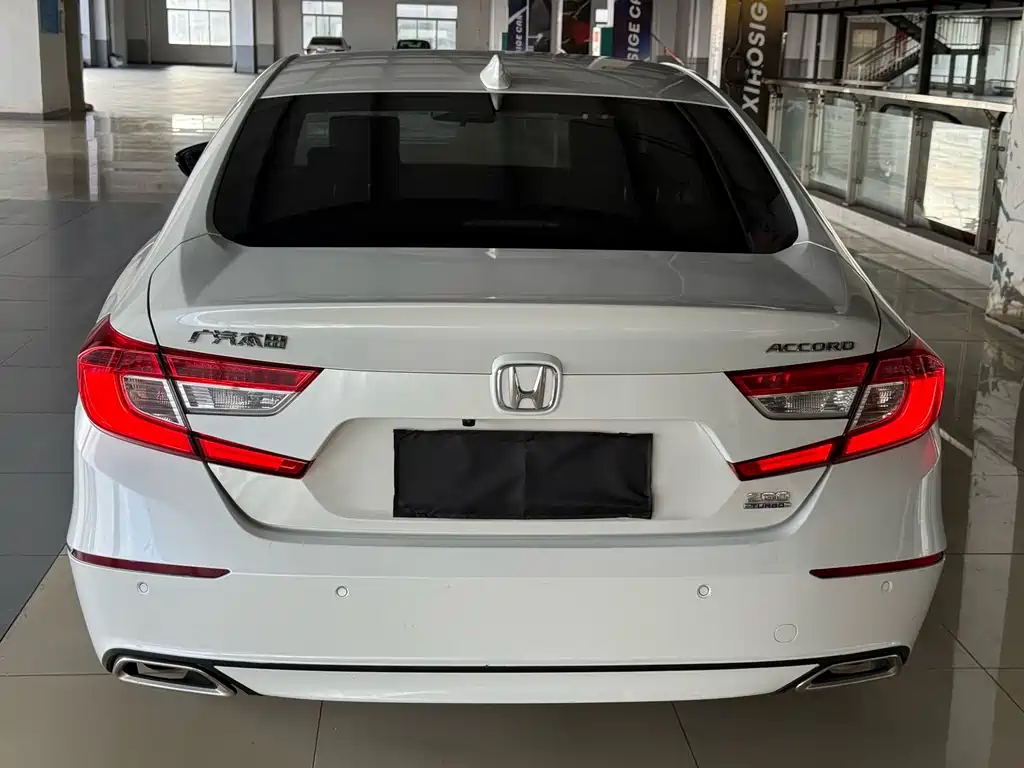 Honda Accord — фото 5