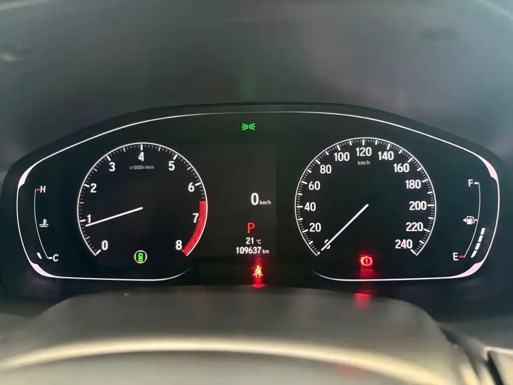 Honda Accord — фото 10