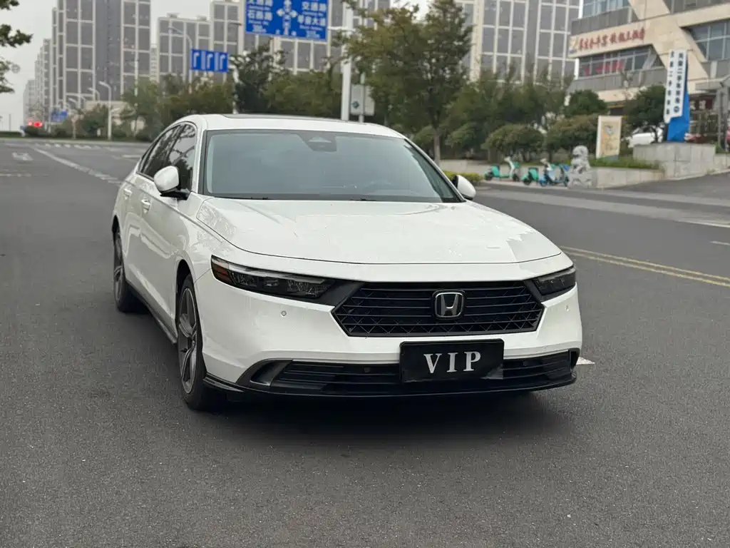 Honda Accord — фото 3