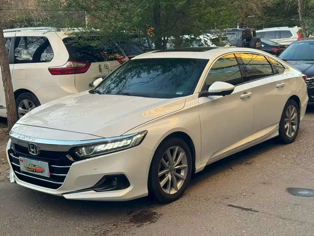 Honda Accord — фото 3