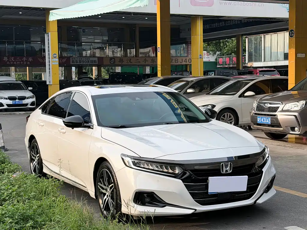 Honda Accord — фото 3
