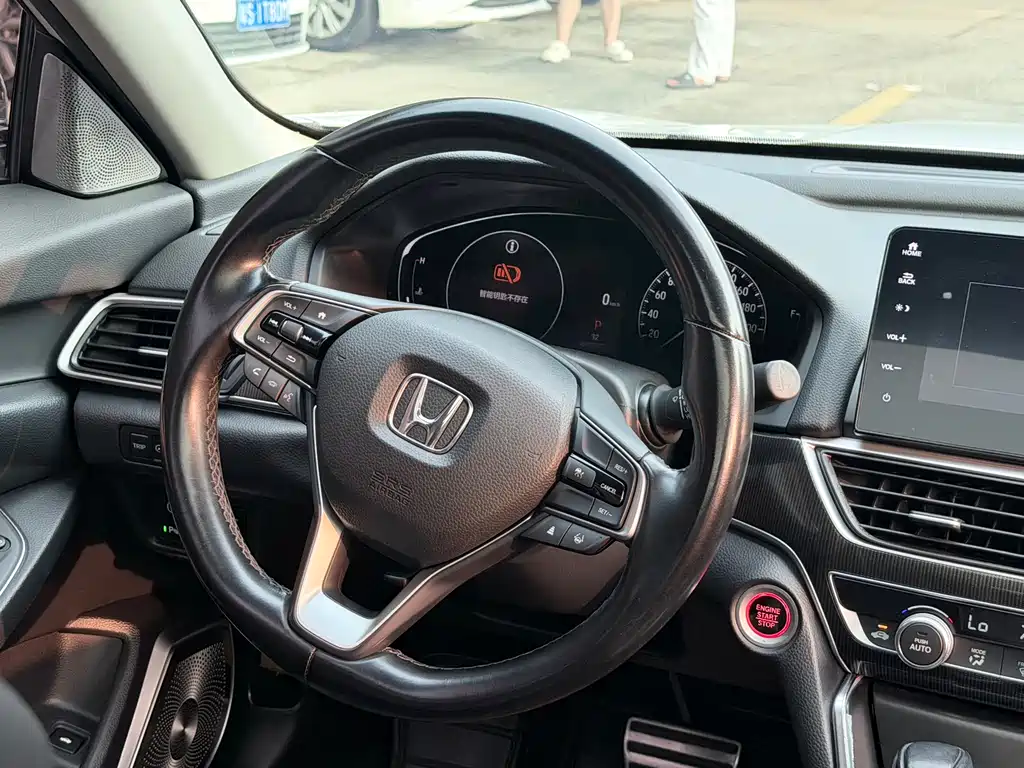 Honda Accord — фото 5