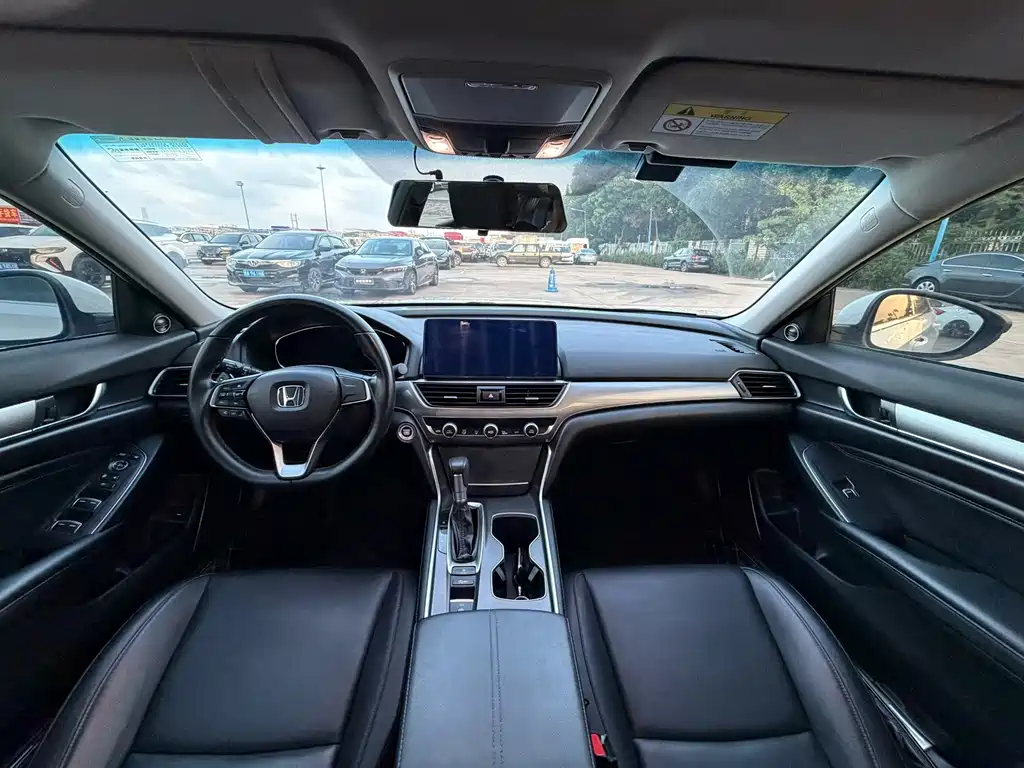 Honda Accord — фото 5
