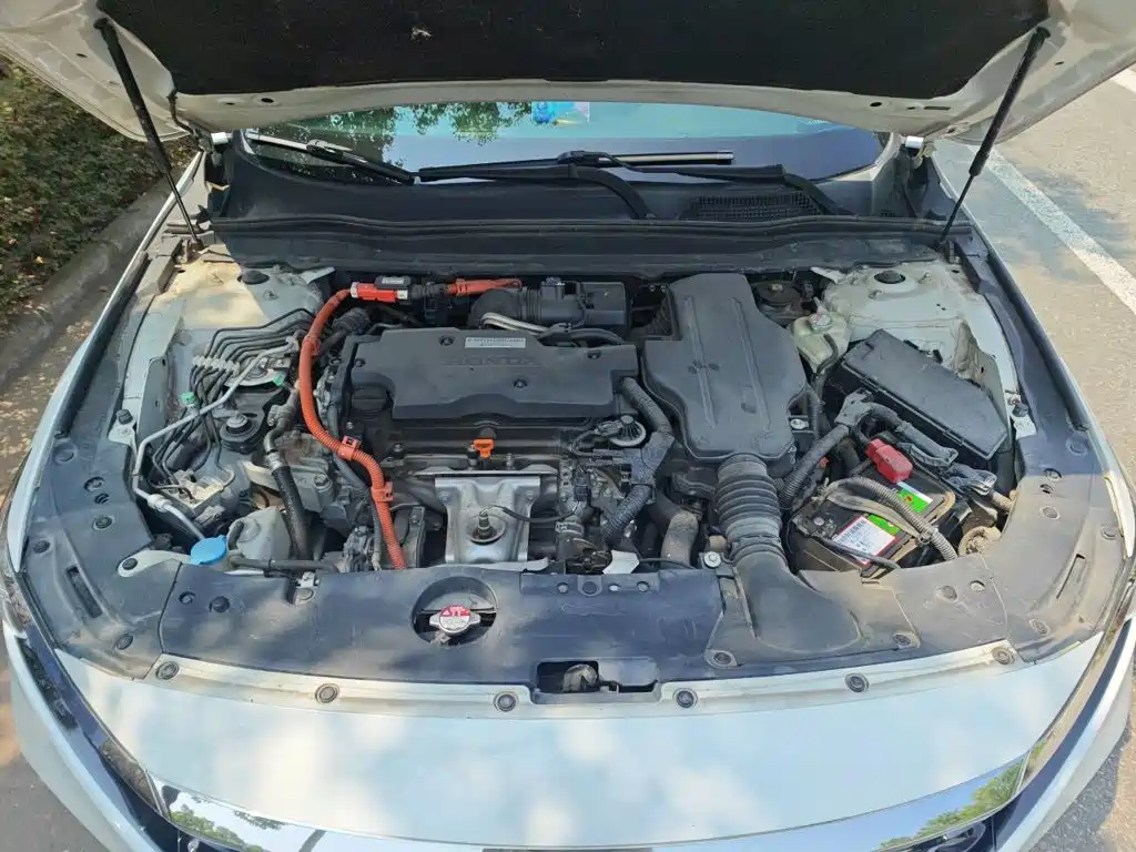 Honda Accord — фото 11