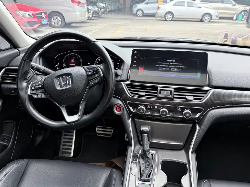 Honda Accord — фото 6