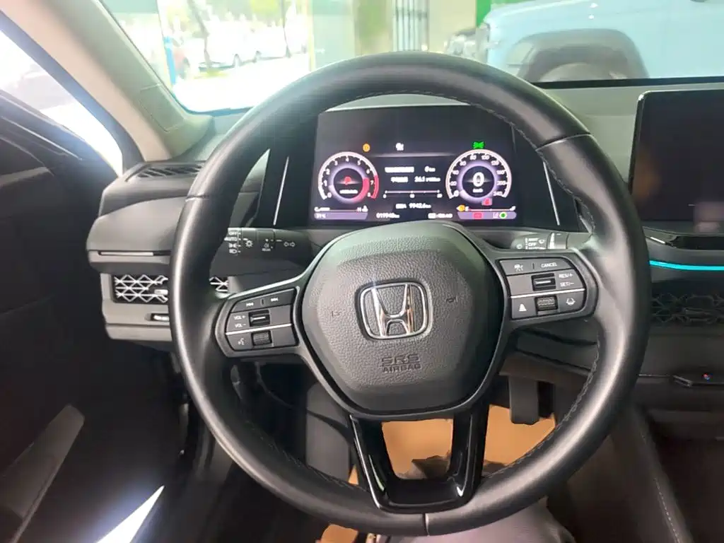 Honda Accord — фото 7