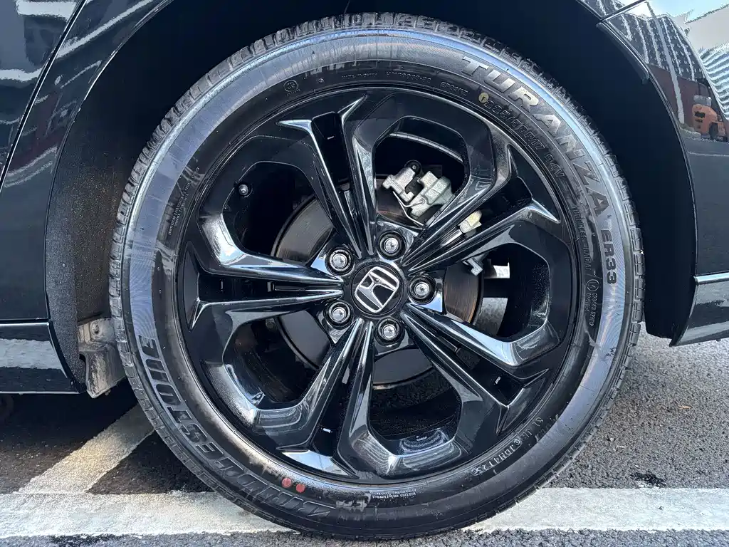 Honda Accord — фото 14
