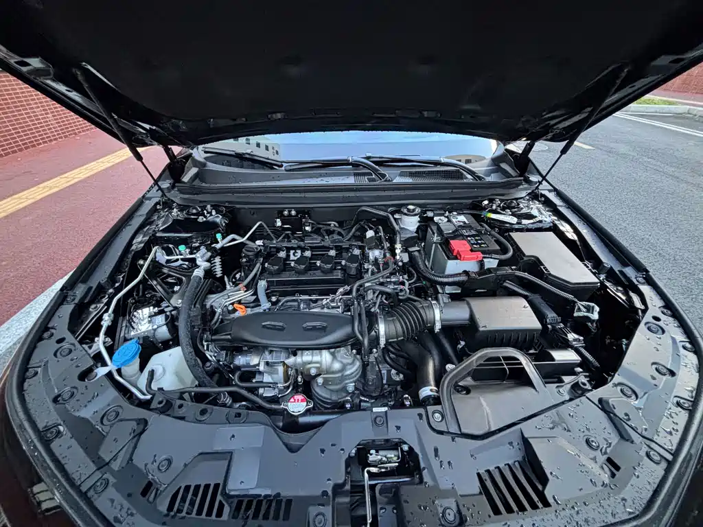 Honda Accord — фото 15