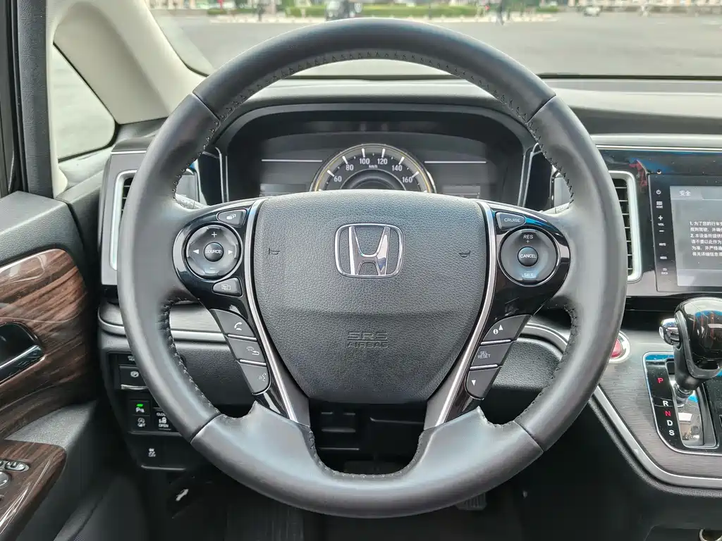 Honda Elysion — фото 20