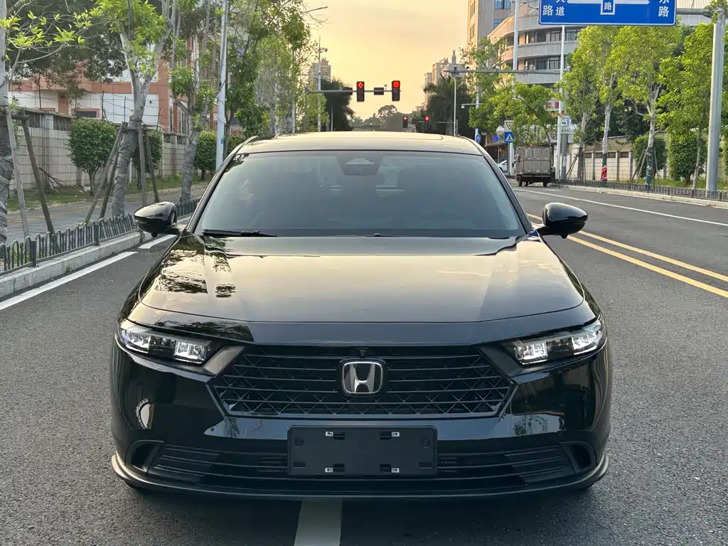 Honda Accord — фото 2