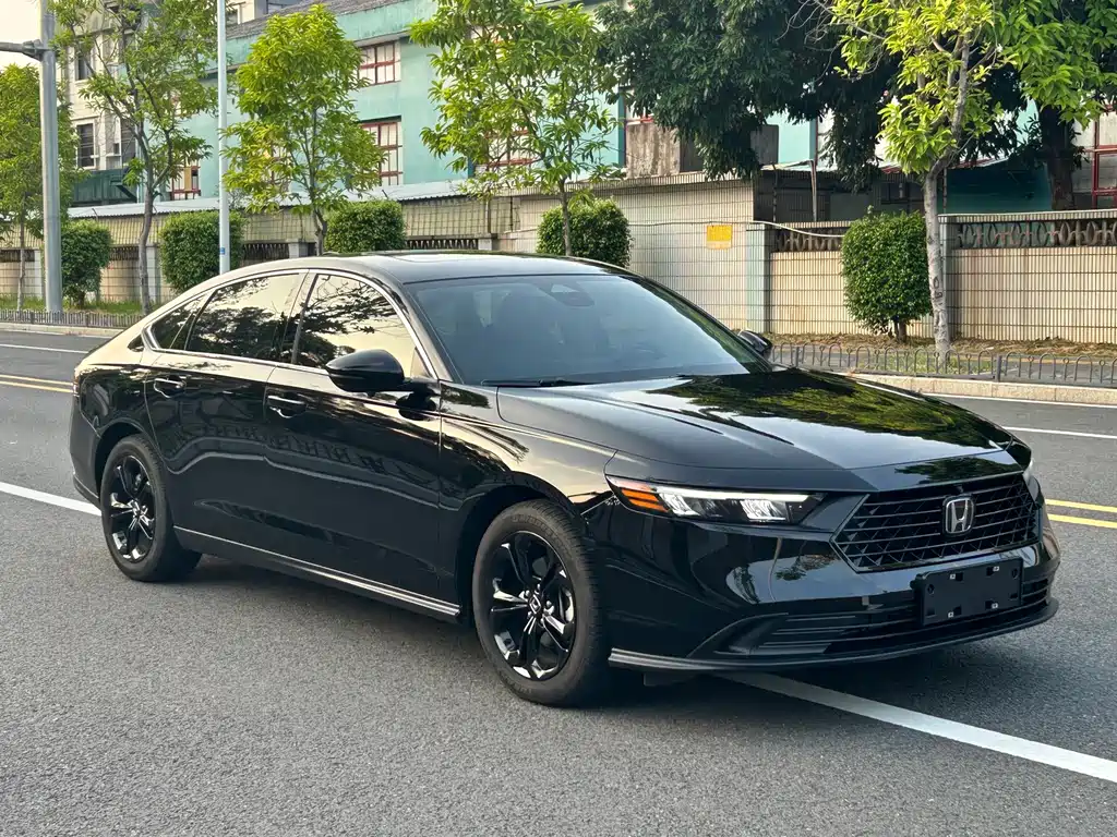 Honda Accord — фото 3