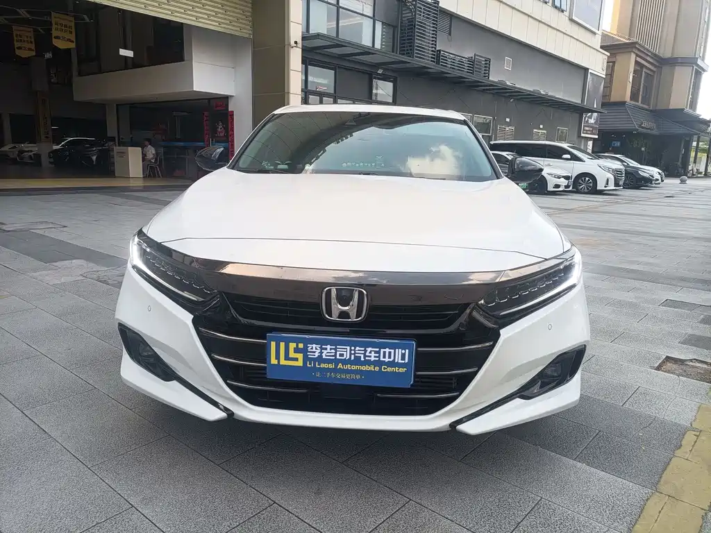 Honda Accord — фото 2