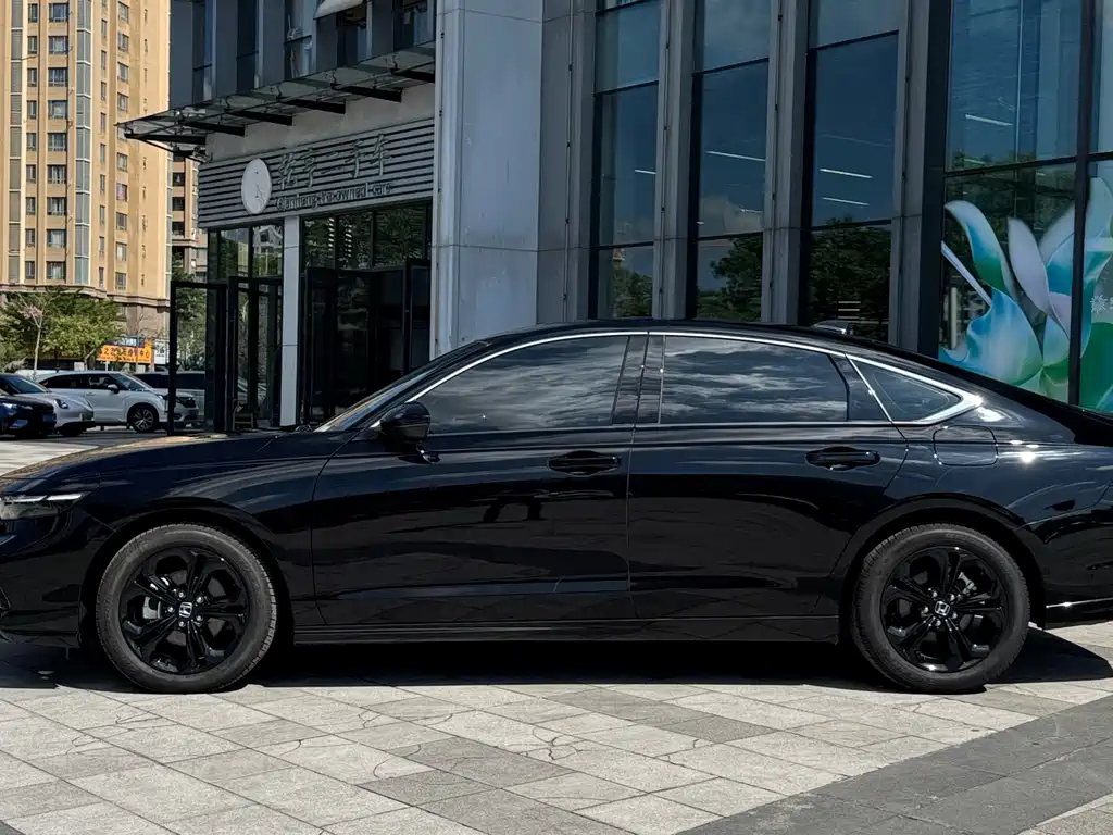 Honda Accord — фото 4