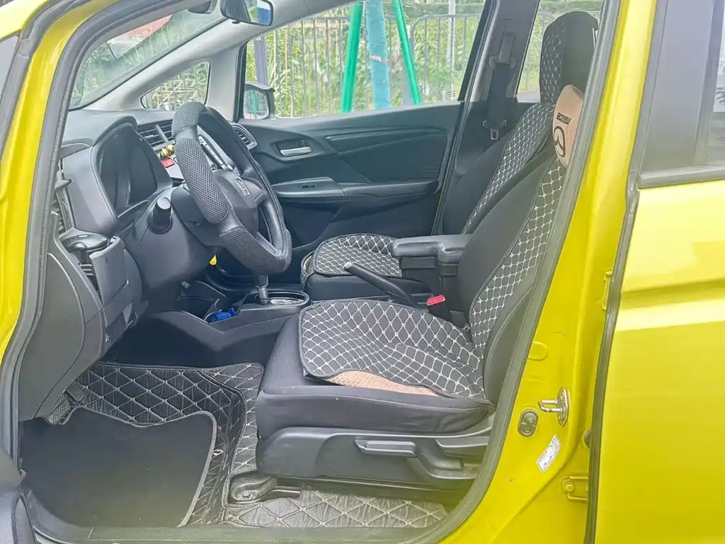 Honda Fit — фото 4
