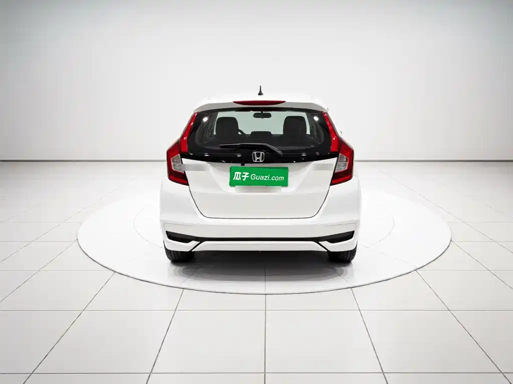 Honda Fit — фото 5