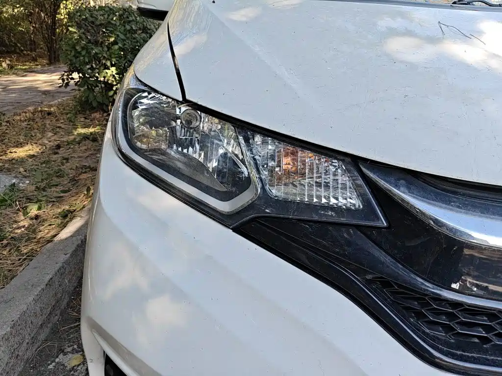 Honda Fit — фото 7