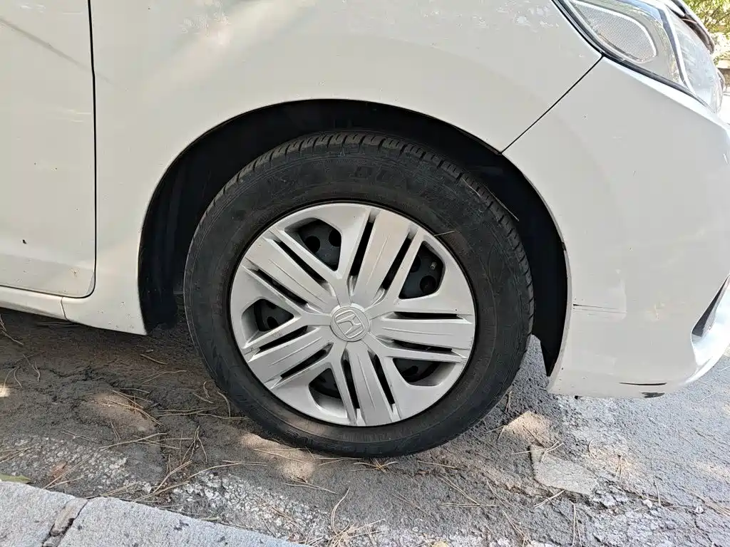 Honda Fit — фото 8