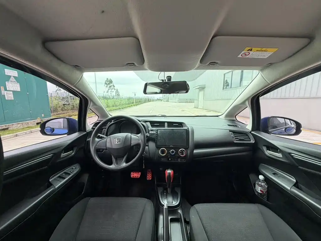 Honda Fit — фото 6