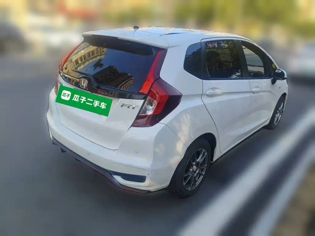 Honda Fit — фото 4