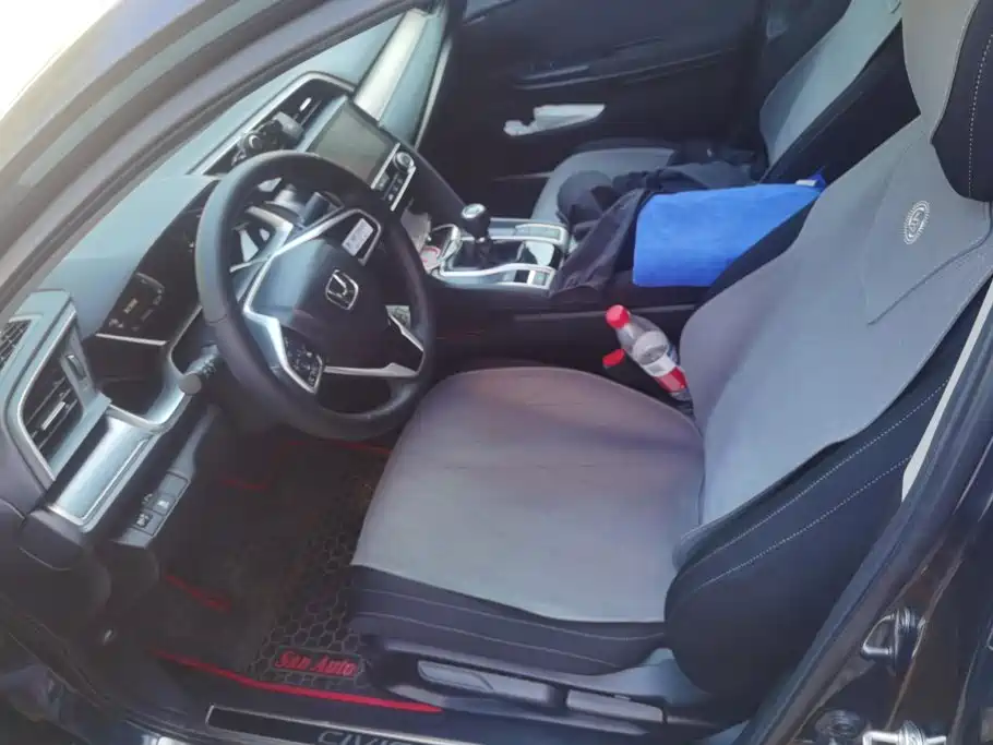 Honda Civic — фото 9
