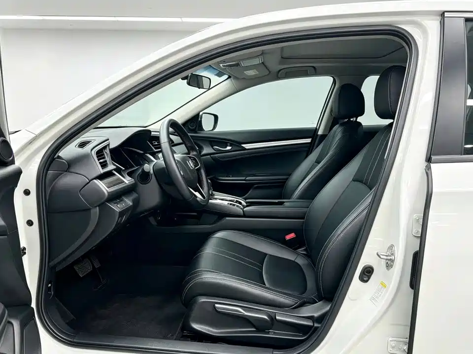 Honda Civic — фото 5
