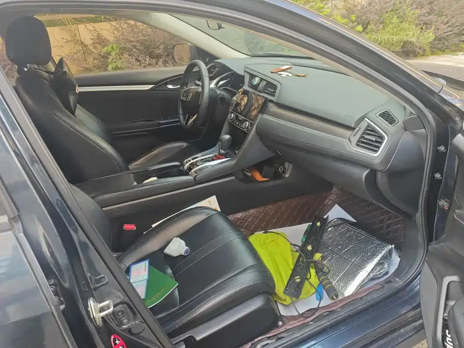 Honda Civic — фото 8