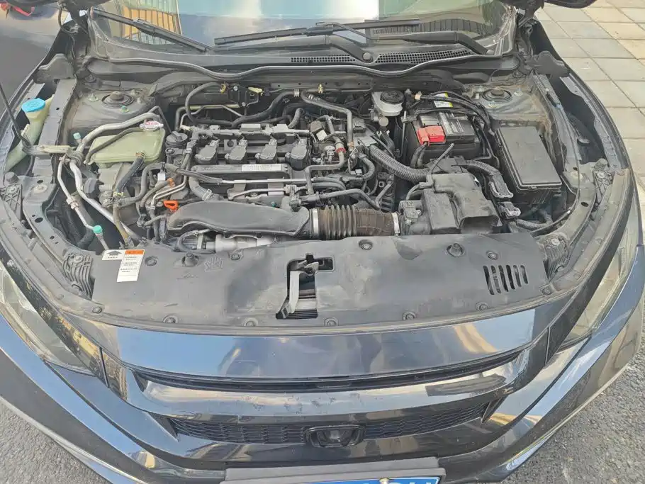 Honda Civic — фото 10