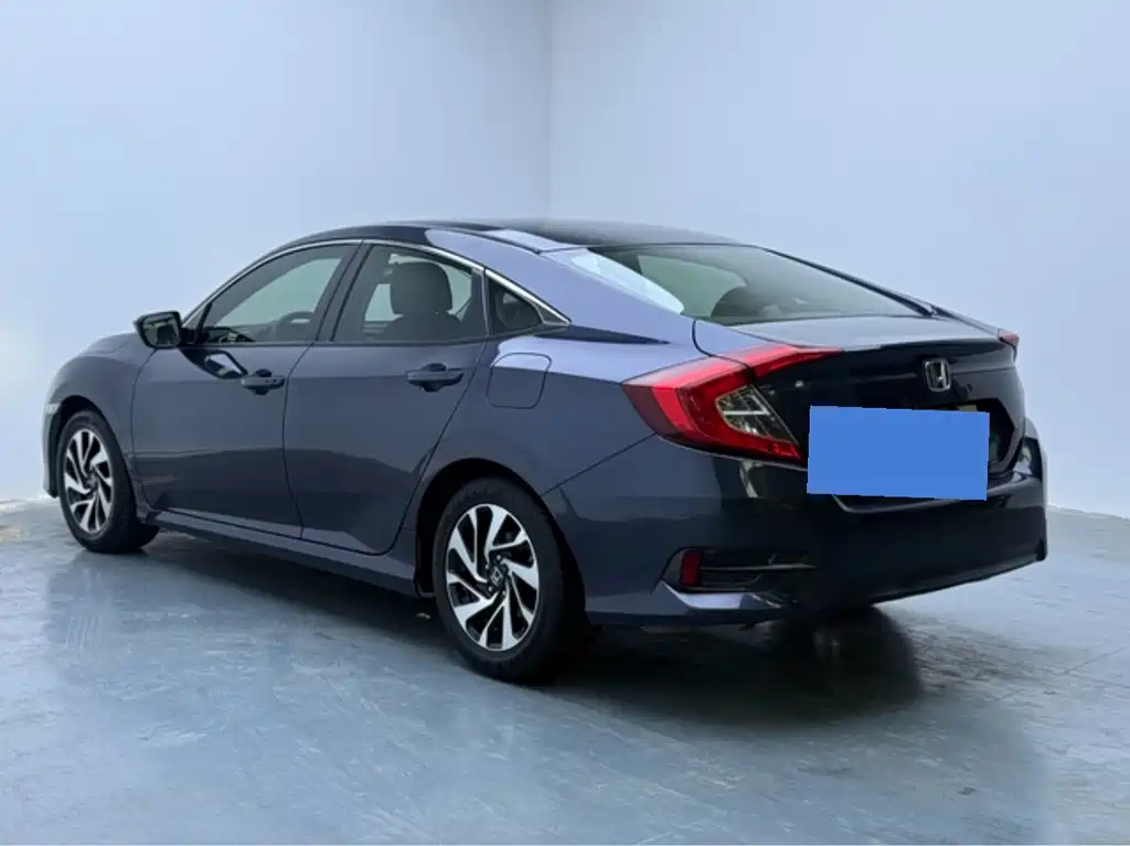 Honda Civic — фото 2