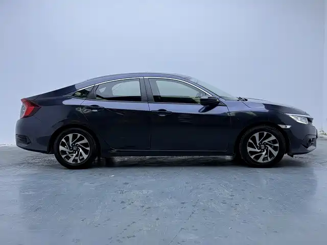 Honda Civic — фото 7