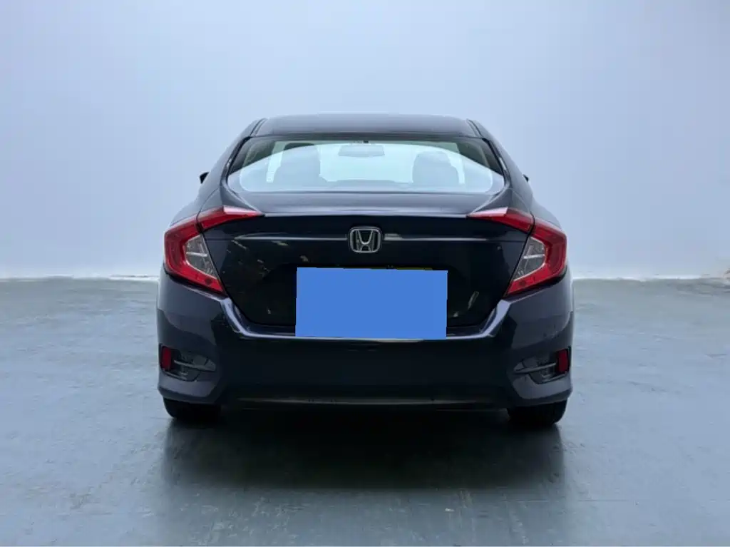 Honda Civic — фото 8