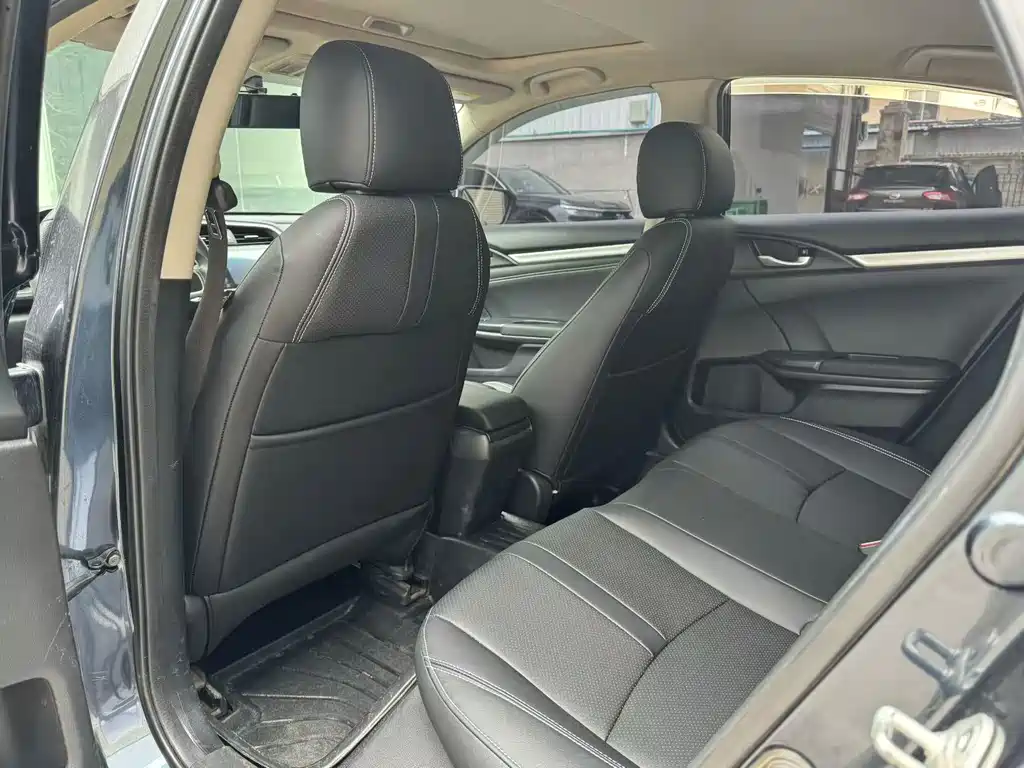 Honda Civic — фото 5