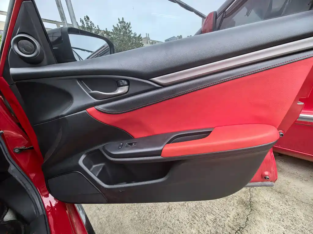 Honda Civic — фото 17