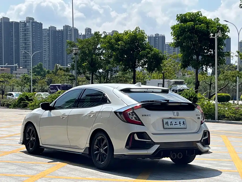 Honda Civic — фото 4