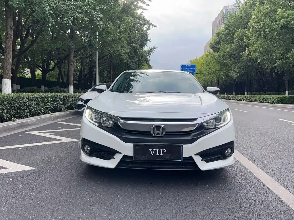 Honda Civic — фото 3