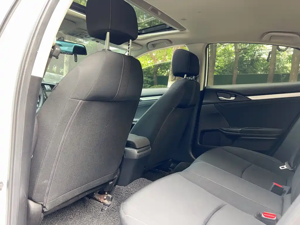 Honda Civic — фото 6