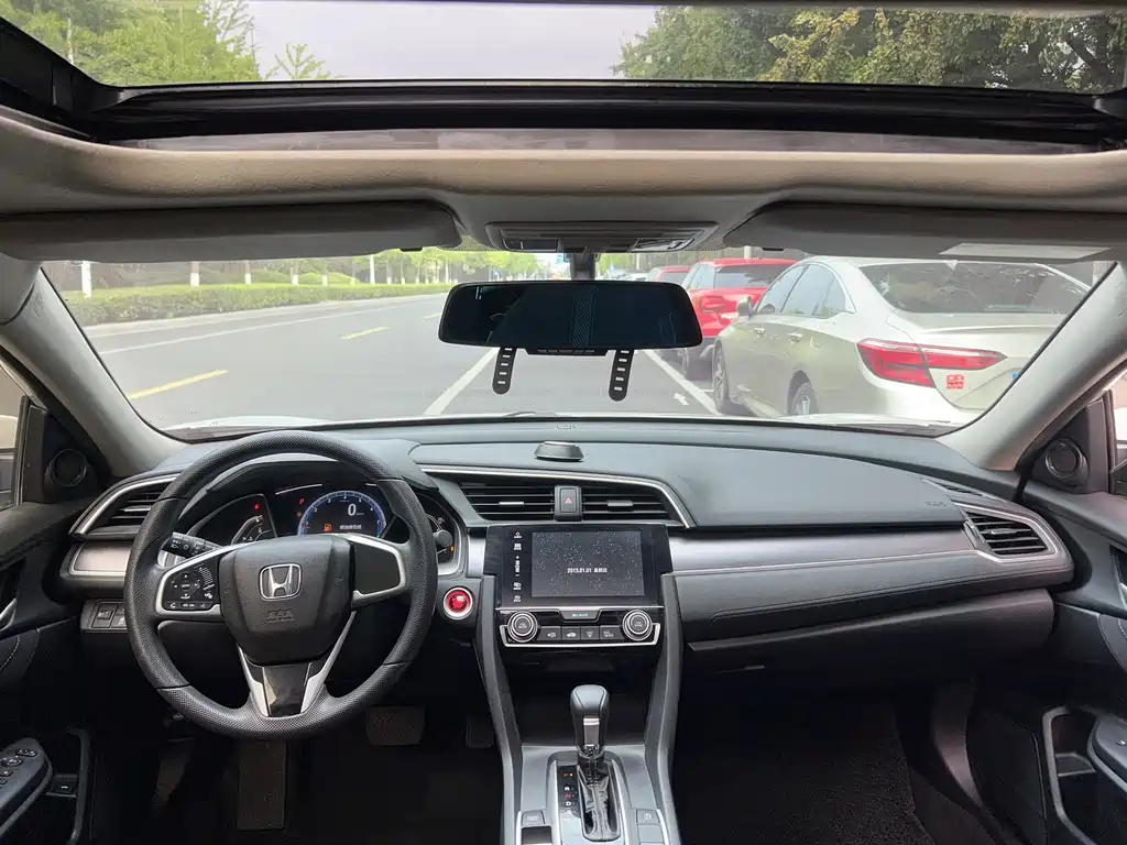Honda Civic — фото 9