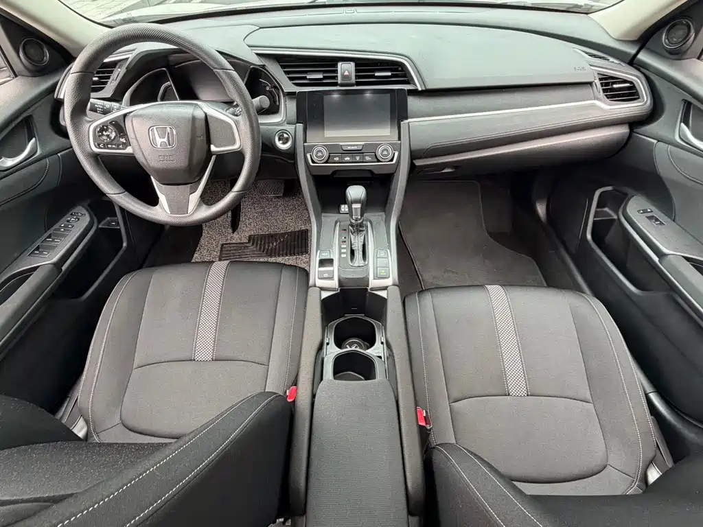Honda Civic — фото 14