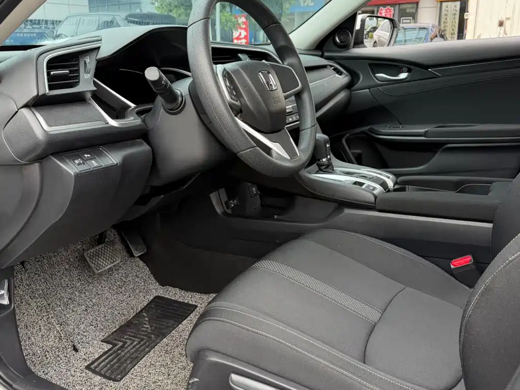 Honda Civic — фото 9