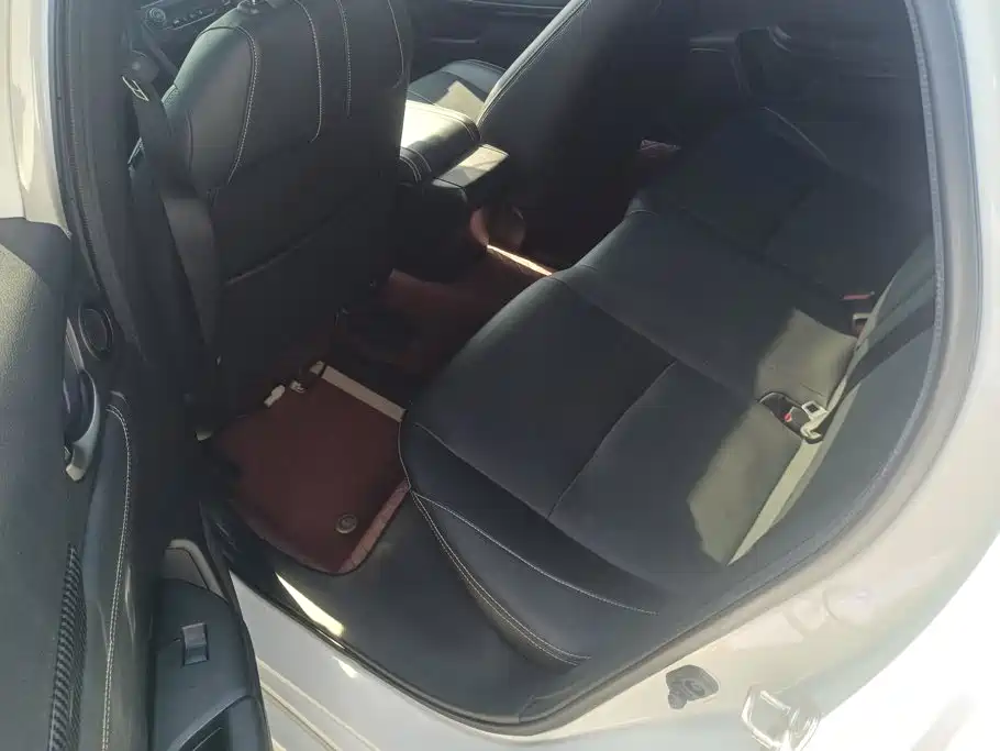 Honda Civic — фото 11